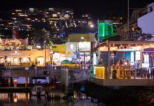 How safe it is to walk around Cabo?